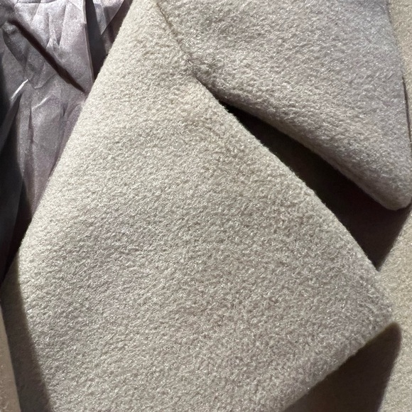 Plus size oversized light brown/camel trench coat NWT - Picture 3 of 7